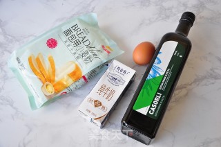 海盐焦糖香蕉三明治的做法步骤：1