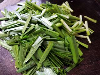 沙姜韭菜浸猪红的做法步骤：4