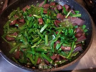沙姜韭菜浸猪红的做法步骤：12
