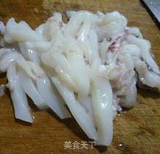 大蒜腐竹炒乌贼的做法步骤：9
