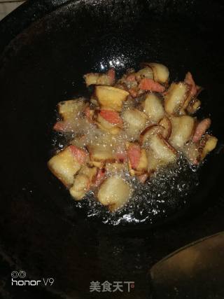 腊肉炒土豆条的做法步骤：4