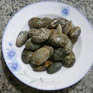 海带结炒花蛤的做法步骤：1