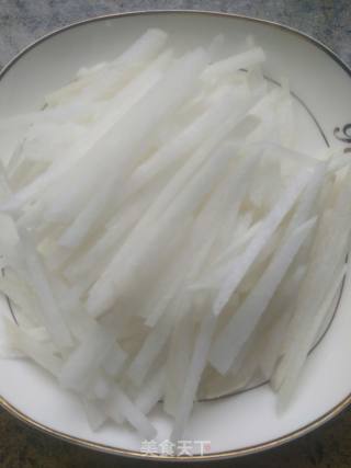干河虾炒萝卜丝的做法步骤：2