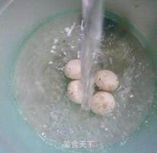 鲜蘑菇莴笋无头鲜虾的做法步骤：3