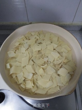 甜椒炒干豆腐的做法步骤：3