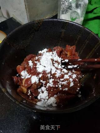 姜丝牛肉的做法步骤：3