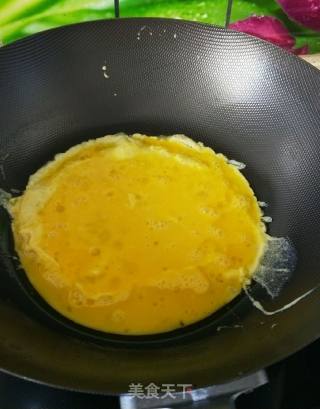 鸡蛋炒蒜苔的做法步骤：4