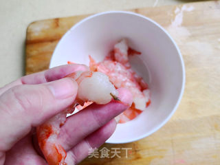 虾仁面筋的做法步骤：2