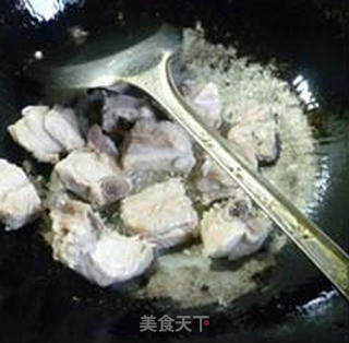 海带结煮排骨的做法步骤：5