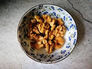 核桃豆浆的做法步骤：1