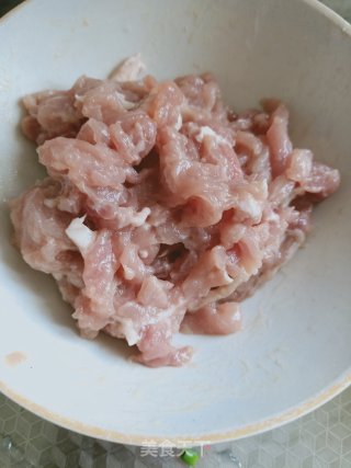 茶树菇炒肉丝的做法步骤：4