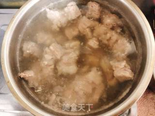红烧排骨的做法步骤：2