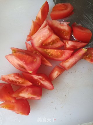 西红柿鸡蛋汤的做法步骤：1