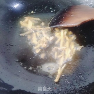 香煎泥鳅的做法步骤：7