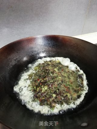 香椿炒鸡蛋的做法步骤：6
