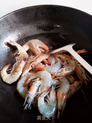 辣炒鲜虾的做法步骤：4