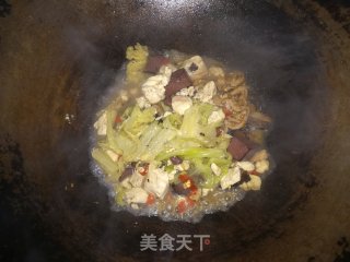 腊肉烧红白豆腐的做法步骤：4