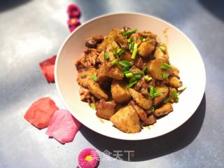 五花肉红烧芋头的做法步骤：11