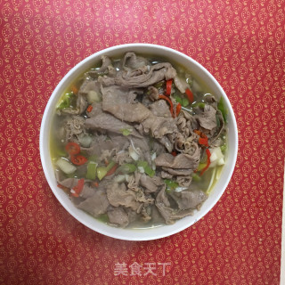 酸汤肥牛的做法步骤：10