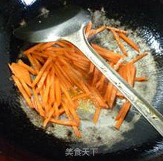 芹菜炒鳝丝的做法步骤：8