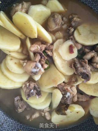 土豆炖鸡块的做法步骤：5