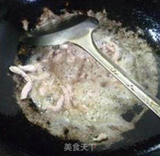 瘦肉丝梅豆炒粉丝的做法步骤：5