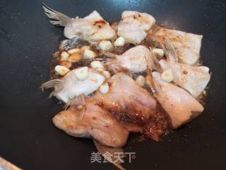 红烧巴沙鱼鳍的做法步骤：4