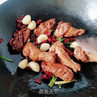辣子鸡腿和鸡翅的做法步骤：12