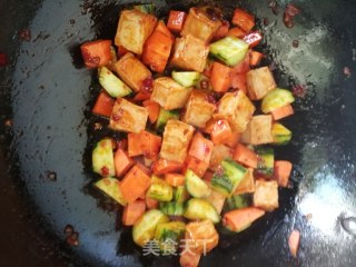 宫保鱼豆腐的做法步骤：4