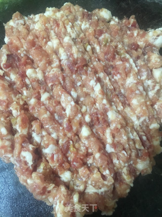 梅菜肉饼的做法步骤：9