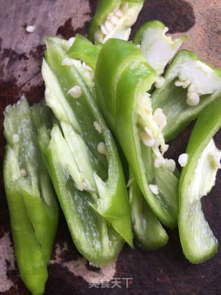 芹菜炒豆干的做法步骤：3