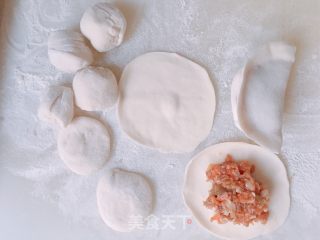 鲜虾猪肉胡萝卜水饺的做法步骤：7