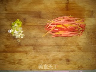 酸辣面条的做法步骤：2