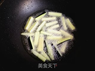 龙豆角炒茄条的做法步骤：5
