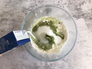 抹茶草莓大福的做法步骤：1