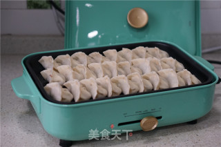 胡葱鲜肉煎饺的做法步骤：6