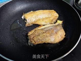 香煎鲈鱼的做法步骤：6