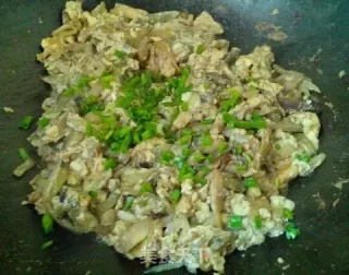 葱香蛋花炒茄子的做法步骤：7