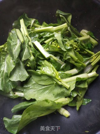 蒜蓉甜菜苔的做法步骤：2