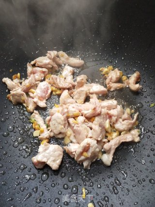 豆干炒肉的做法步骤：4