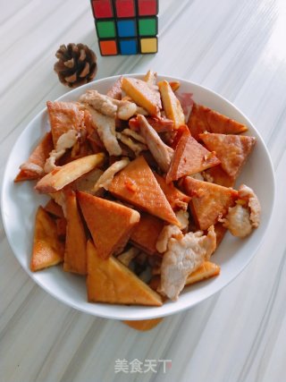 豆干炒肉的做法步骤：8