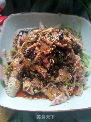 莴笋拌葱油手撕鸡的做法步骤：7