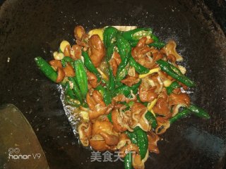青椒卤肥肠的做法步骤：5