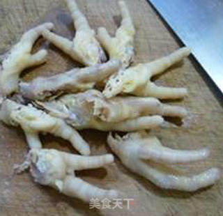 黑木耳花生米鸡爪的做法步骤：6