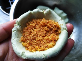 鱼松咸蛋黄馅青团的做法步骤：10