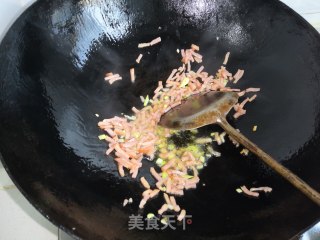 西兰花火腿疙瘩汤的做法步骤：5