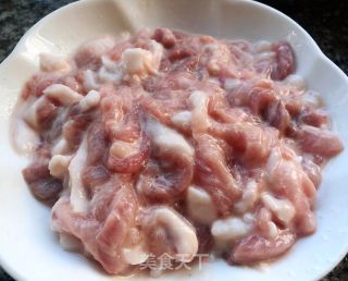 京酱肉丝的做法步骤：2