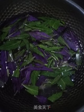 紫贝菌菇面的做法步骤：1