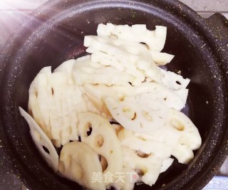 梅菜笋丝莲藕的做法步骤：1