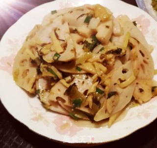 梅菜笋丝莲藕的做法步骤：4